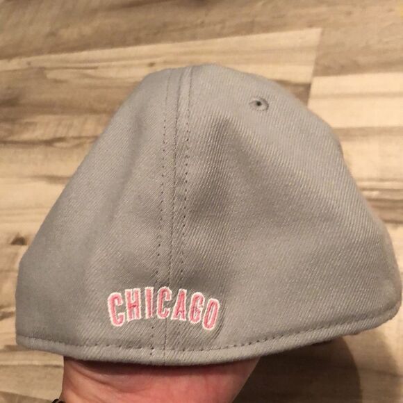Cubs baseball hat 39Thirty New Era pink and gray large/XL - Picture 2 of 5